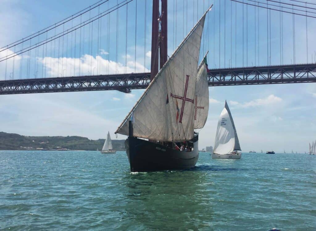 Caravelle Vera Cruz près du pont du 25 Avril