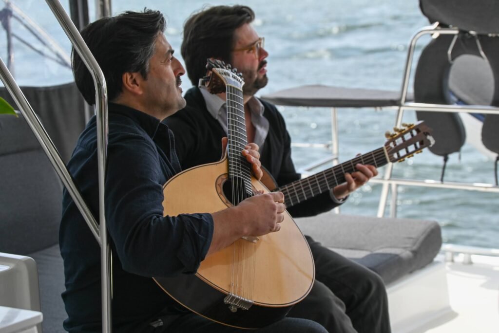 L'authenticité du fado en direct rend cette expérience privée unique et mémorable.