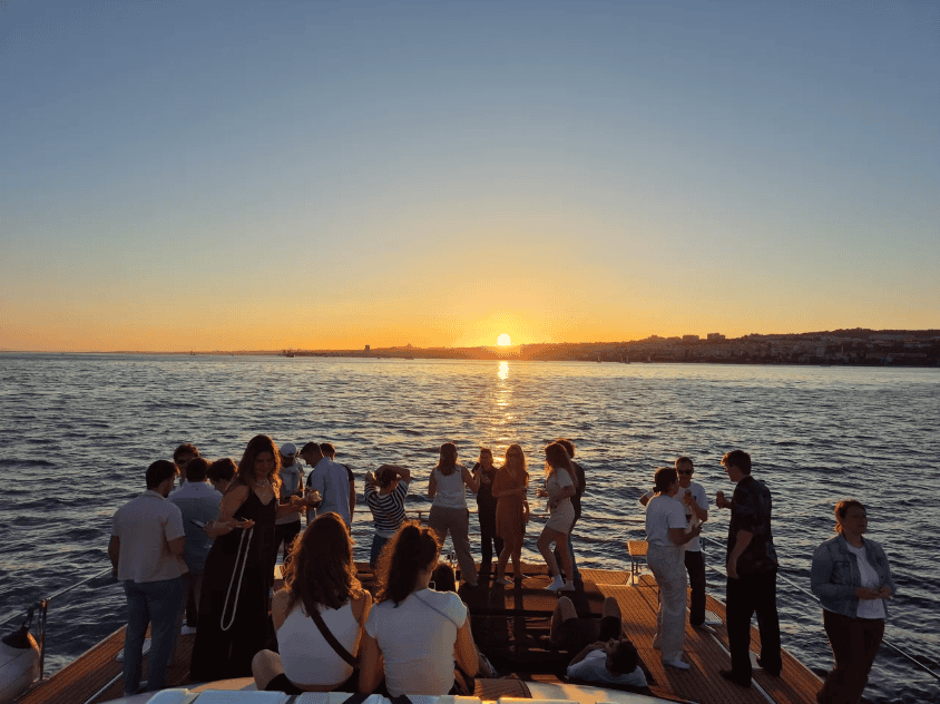 Momento de convívio entre colegas de trabalho